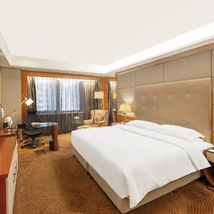 Superior Room King Bed